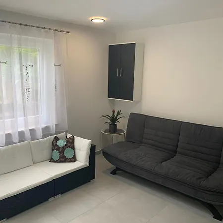 Leicht Apartmán